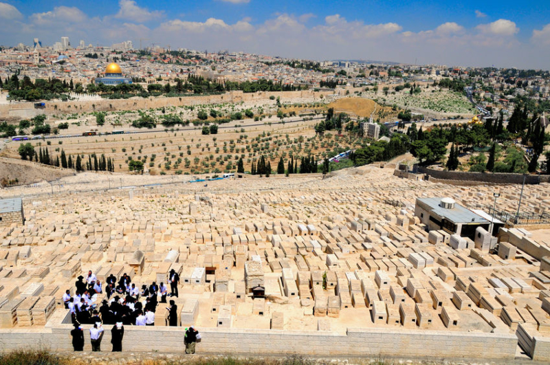 As French cemeteries fill up, Jews seek burial plots in the Holy Land